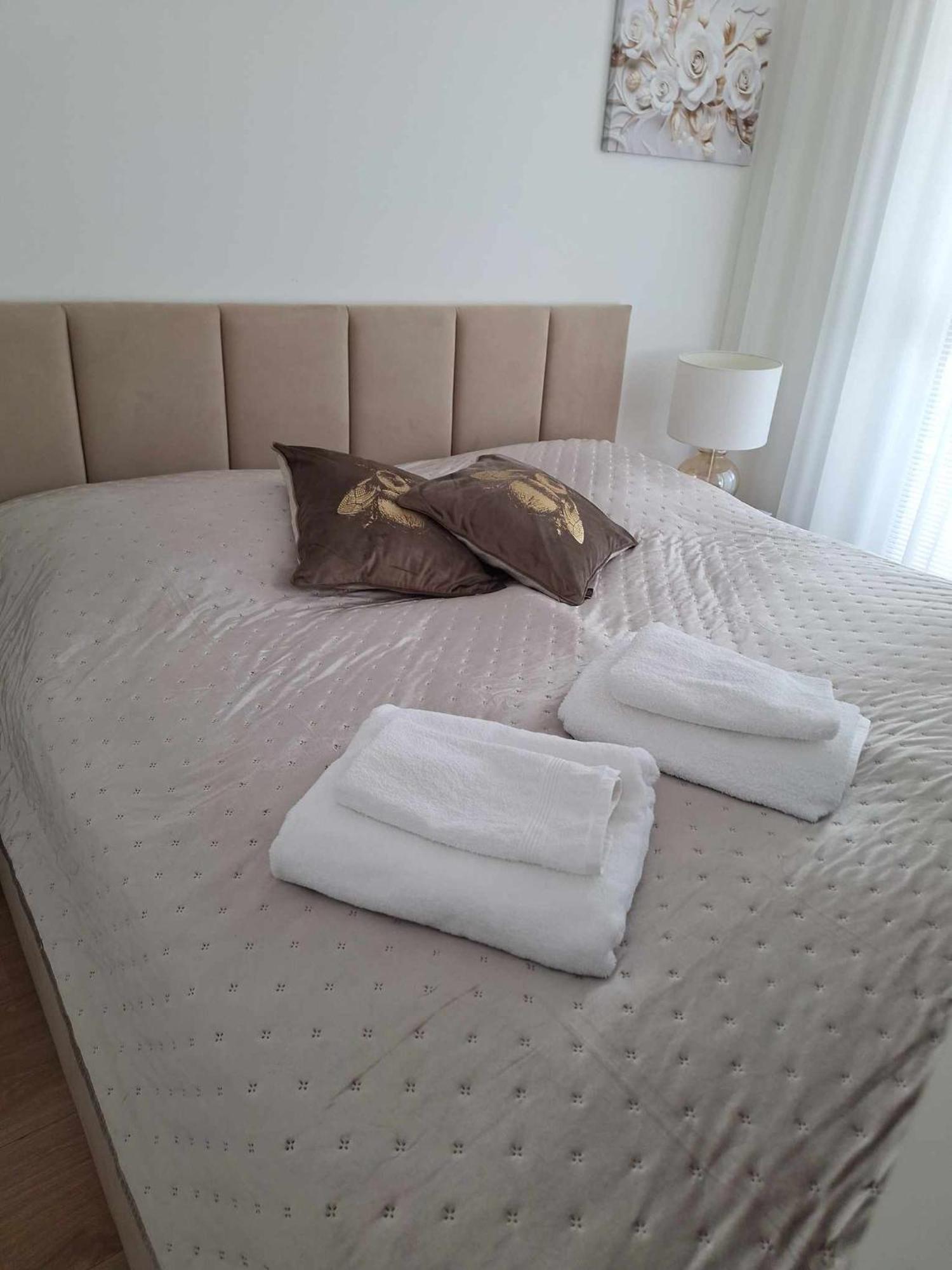 Diamond - Luxusny Apartman Marco Bellegszencse Kültér fotó